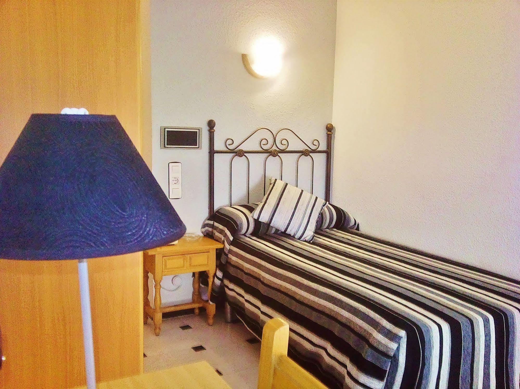 Hotel SAN SEBASTIAN Almuñécar Esterno foto