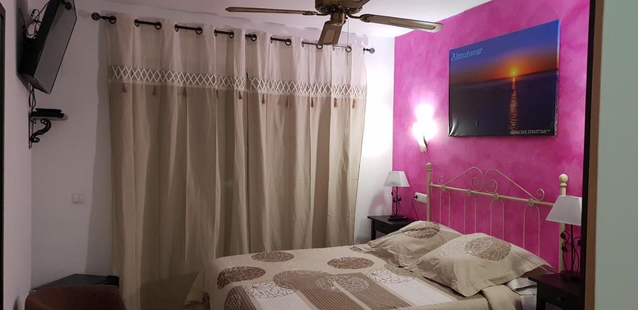 Hotel SAN SEBASTIAN Almuñécar Esterno foto